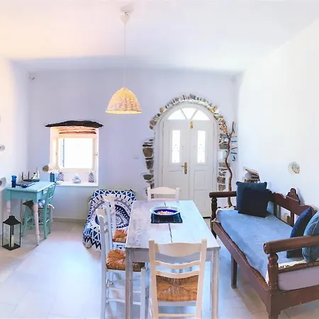 Blue & White: An Absolute Aegean Dream House 別荘 Galini