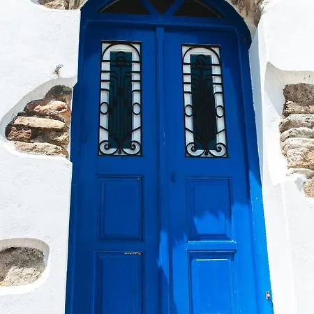Blue & White: An Absolute Aegean Dream House Galini