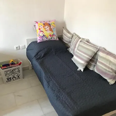 別荘 Blue & White: An Absolute Aegean Dream House