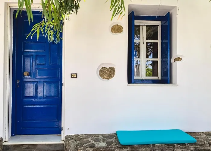Blue & White: An Absolute Aegean Dream House Holiday home *