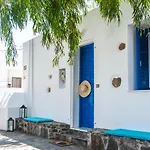 Blue & White: An Absolute Aegean Dream House * Galini (Naxos)