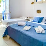 Feriehus Blue & White: An Absolute Aegean Dream House *