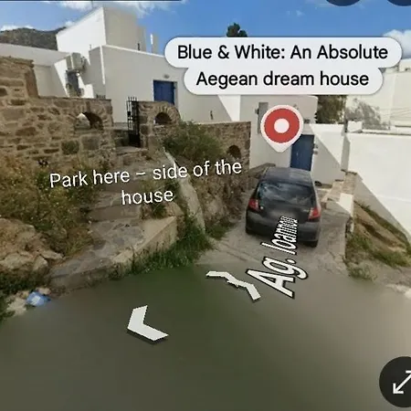 Blue & White: An Absolute Aegean Dream House