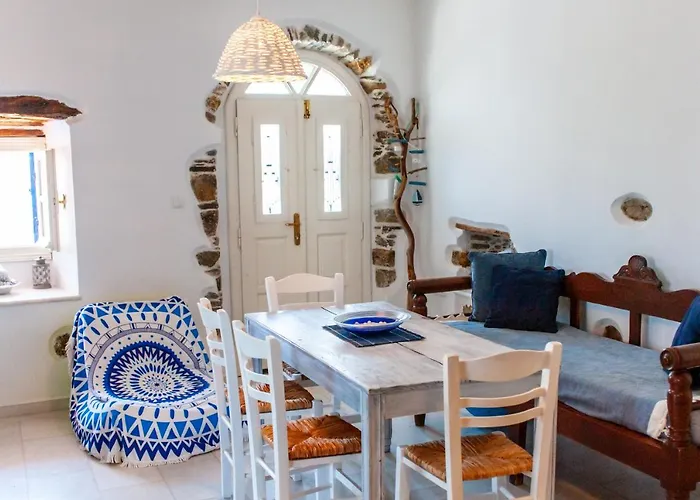 Blue & White: An Absolute Aegean Dream House Ferienhaus *